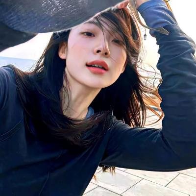 别低头王冠会掉